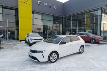 Pierwszy właściciel. Salon Polska