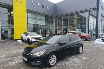 Pierwszy właściciel. Salon Polska