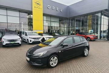 Pierwszy właściciel. Salon Polska