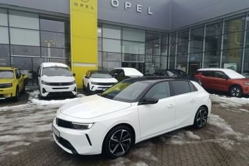 Pierwszy właściciel. Salon Polska