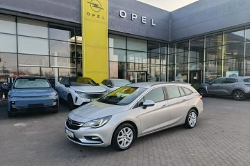 Pierwszy właściciel. Salon Polska