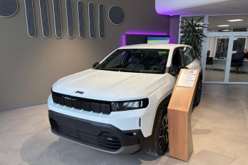 213 KM, Bateria 72 KWh!