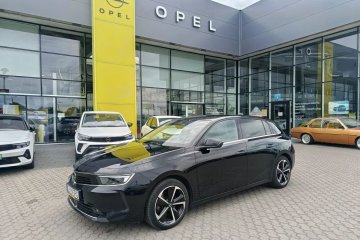 Pierwszy właściciel. Salon Polska